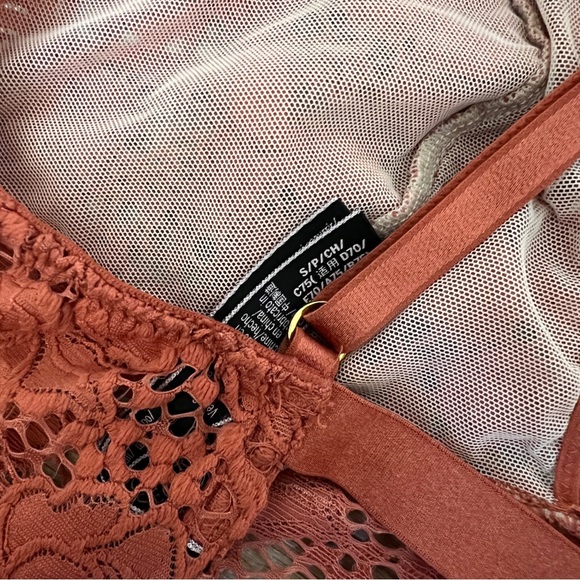 Rust Lace Victorias Secret bralette small - Picture 3 of 3